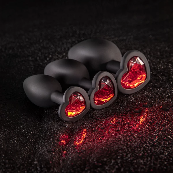 Blush Luxe Bling Plugs Training Kit Red Gems - Zestaw korków analnych