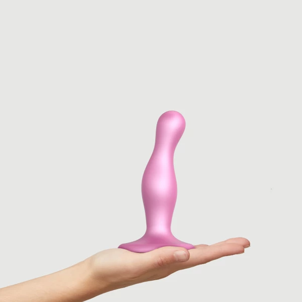 Strap-on-me dildo plug curvy metallic sugar pin - Dildo z przyssawką strap on S, Różowy