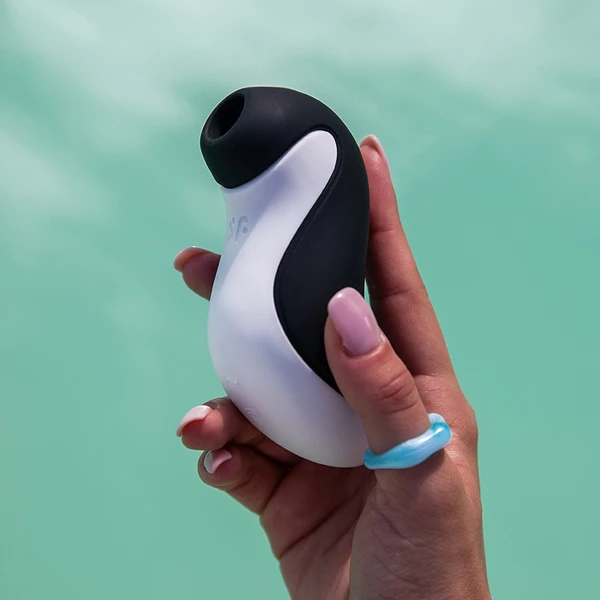 Satisfyer Orca - soniczny wibrator do łechtaczki z dodatkowymi wibracjami