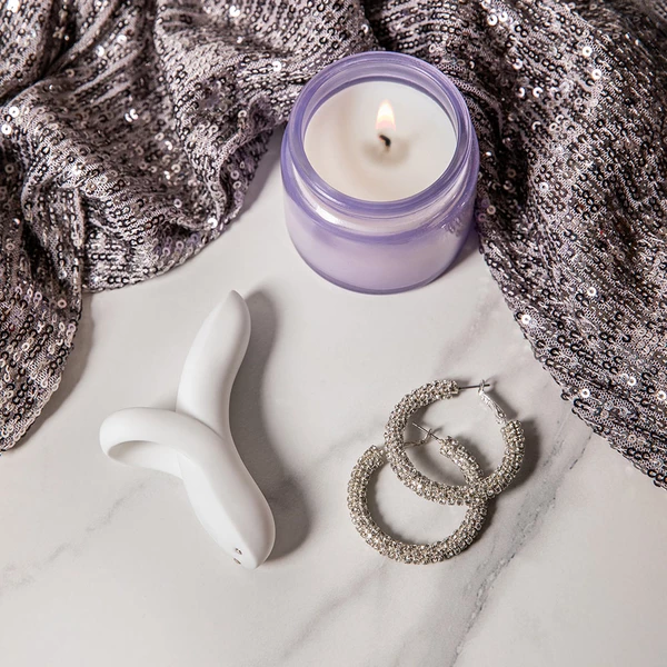 Satisfyer bold lover white - Wibrator na palec, Biały
