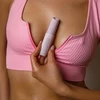 Satisfyer Secret Kiss - Miniwibrator łechtaczkowy w kształcie szminki, jasnoróżowy