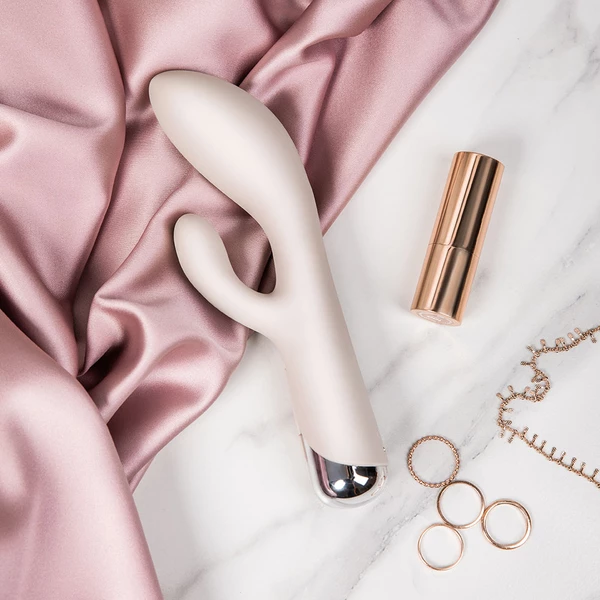 Satisfyer Spinning Rabbit 1 Beige - Wibrator króliczek, z funkcją rotacji 