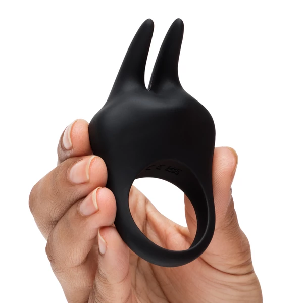 Fifty Shades of Grey Sensation Vibrating Rabbit Love Ring- Wibrujący pierścień erekcyjny, Czarny