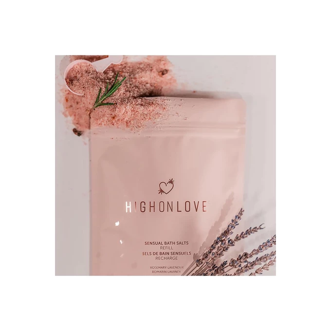 High on Love Sensual Bath Salts 500G - Sól do kąpieli, pąki róż i olej konopny