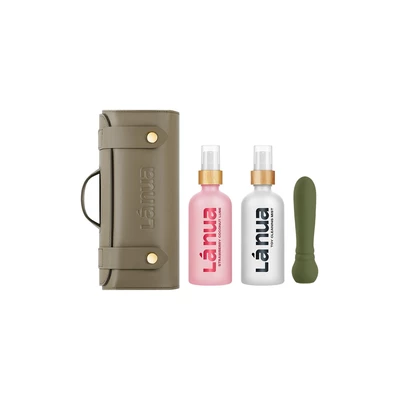 La Nua Gift bag - Zestaw prezentowy z wibratorem typu Bullet, lubrykantem truskawkowym, toy cleanrem i etui