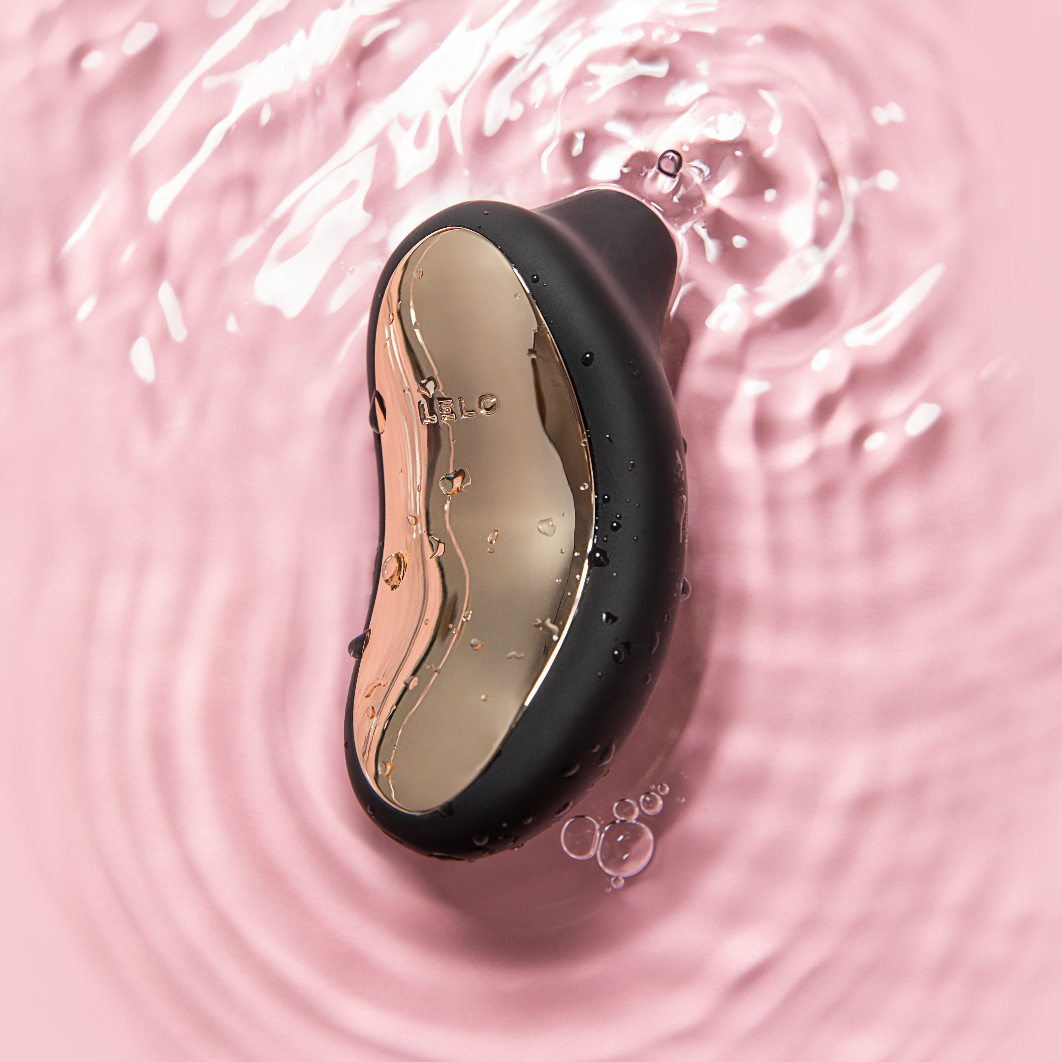 Lelo Sona - soniczny masażer łechtaczki, czarny ⚫ DARMOWA DOSTAWA od 299zł ⚫ DYSKRETNA PRZESYŁKA 24H Z POLSKI ⚫