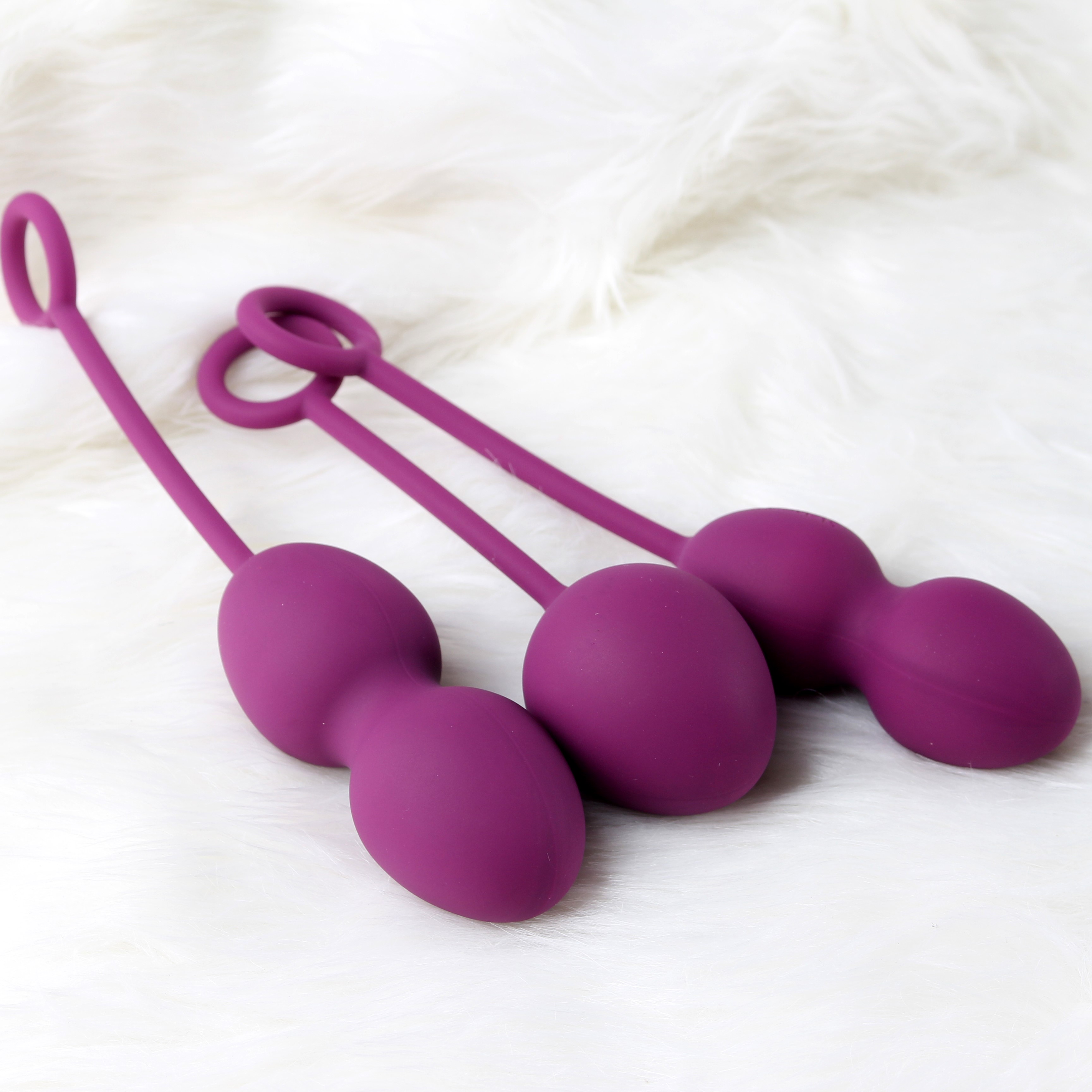 Svakom Nova Kegel Balls Violet - Kulki gejszy, Fioletowy ▶️▶️ DYSKRETNIE ▶️ GWARANCJA ▶️ PRZESYŁKA 24h ▶️